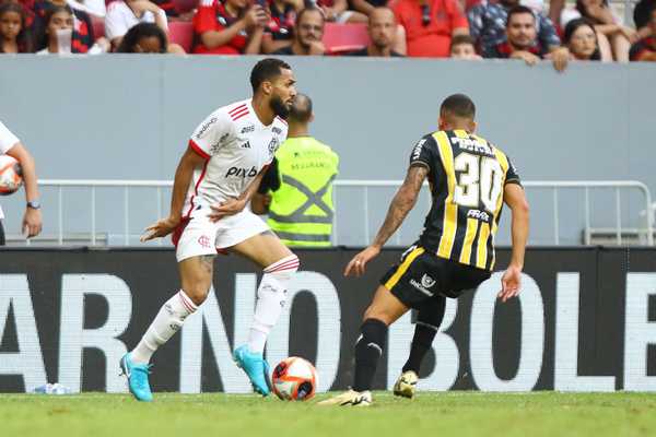 Estreia de Juninho no Flamengo: sete participações em 34 minutos; lances em destaque