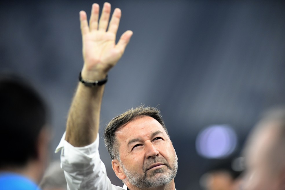 Consultoria contratada no início da gestão Augusto Melo deixou o clube com oito meses — Foto: Marcos Ribolli