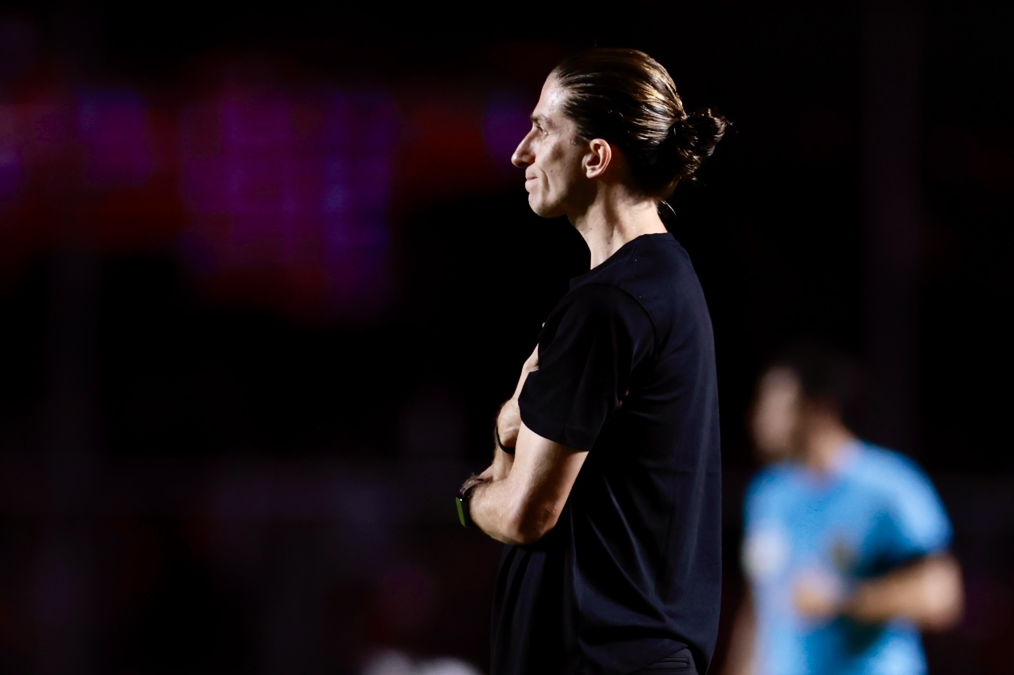 Filipe Luís busca revitalizar confiança do Flamengo após revés e elogia desempenho de Paquetá: Espetacular