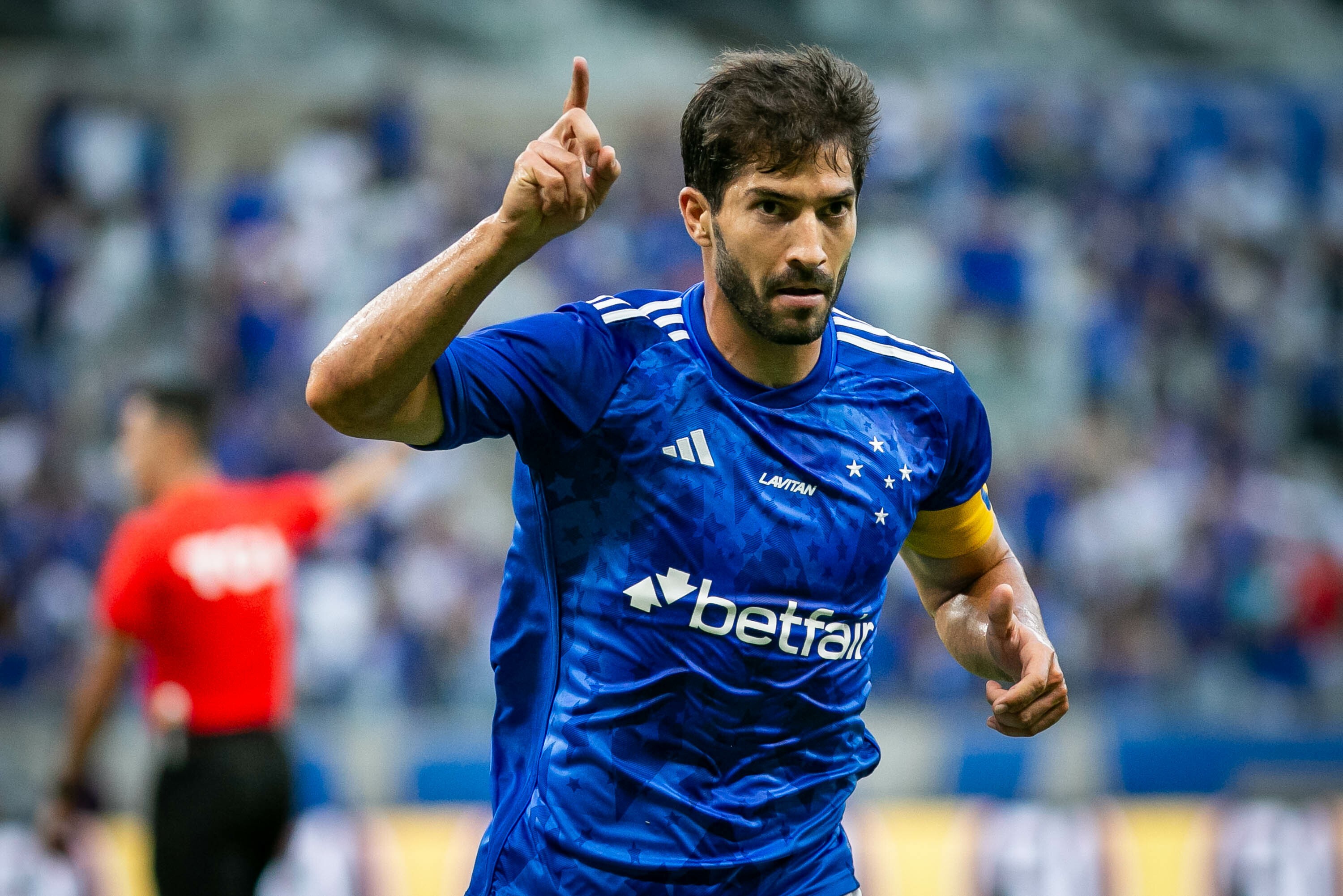 Lucas Silva pode integrar lista de jogadores com mais partidas no Cruzeiro