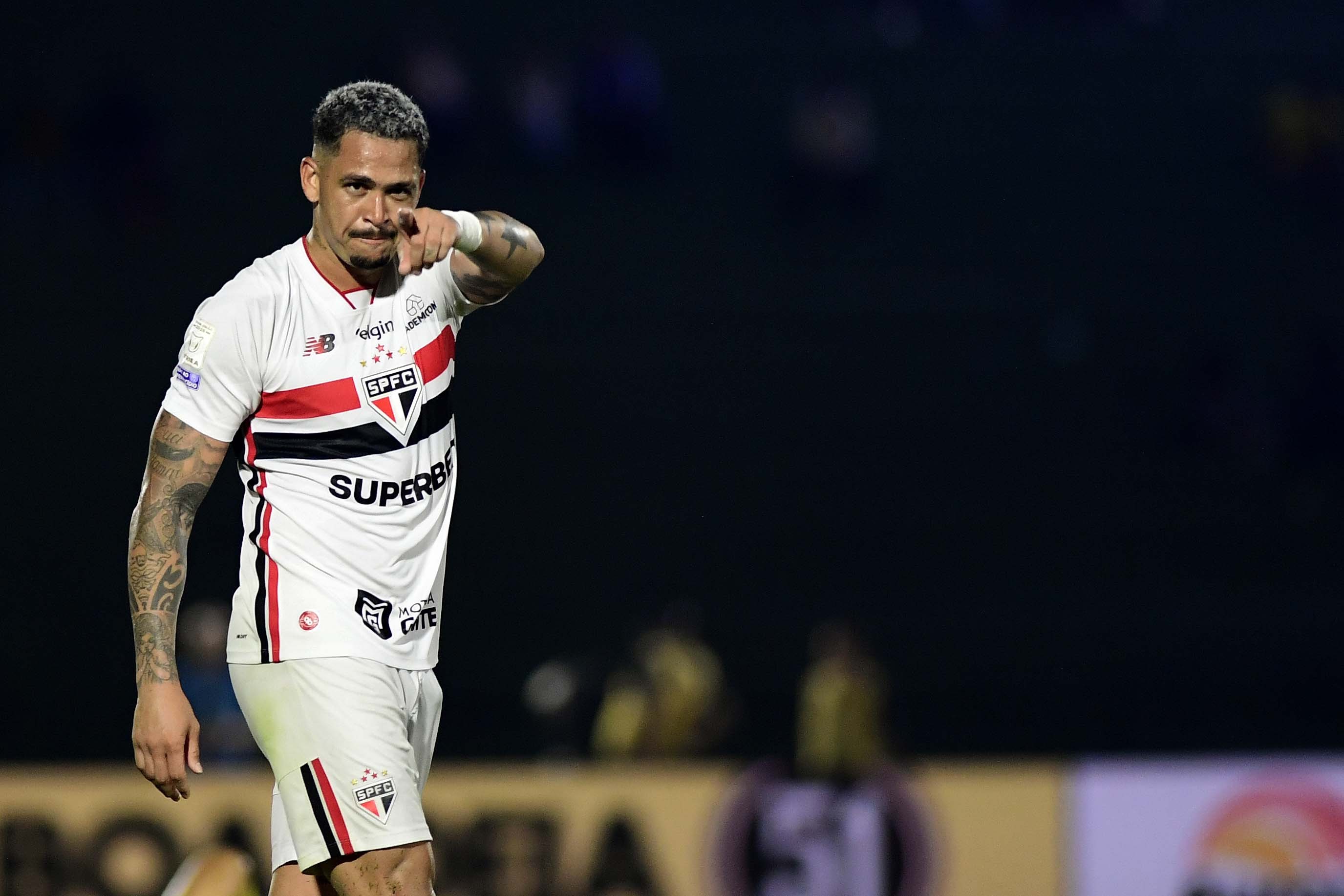 São Paulo FC 2025 Financial Report: Billion-Dollar Revenue, Debt Reduction, and Player Sales