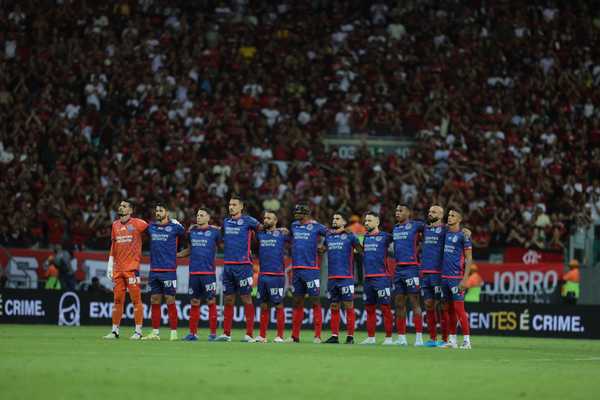 Desempenho de Marcos Felipe e Gabriel Xavier diante do Flamengo preocupa no Bahia