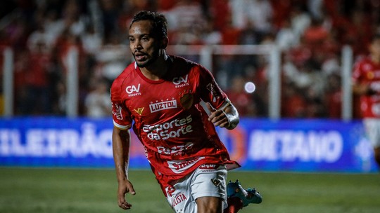 Lourenço mantém tranquilidade para jogo que pode colocar o Vila Nova na Série A - Foto: (Roberto Corrêa/ Vila Nova F.C.)