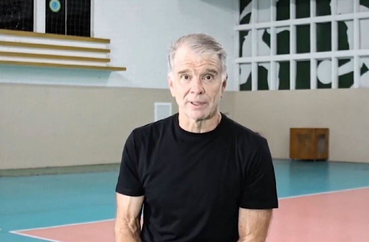 Bernardinho Returns as Coach of Brazilian Men’s Volleyball Team Ahead of Paris 2024 Games