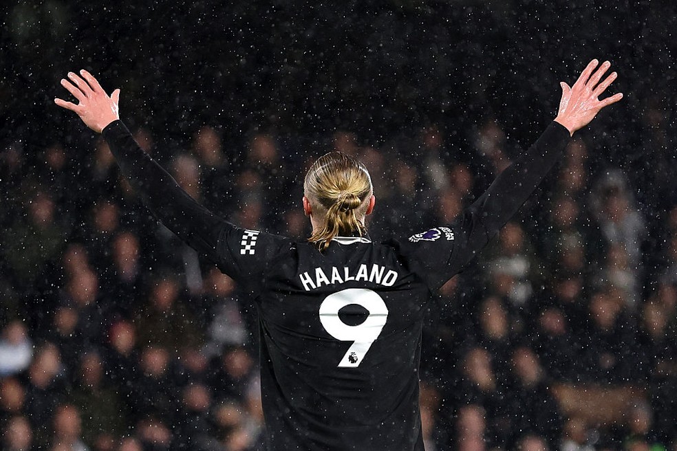 Haaland chega a marca de 100 gols na Premier League — Foto: Getty Images
