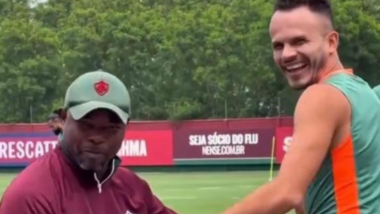 Marcão, ídolo do Fluminense, se forma em Educação Física aos 53 anos após trajetória de desafios profissionais