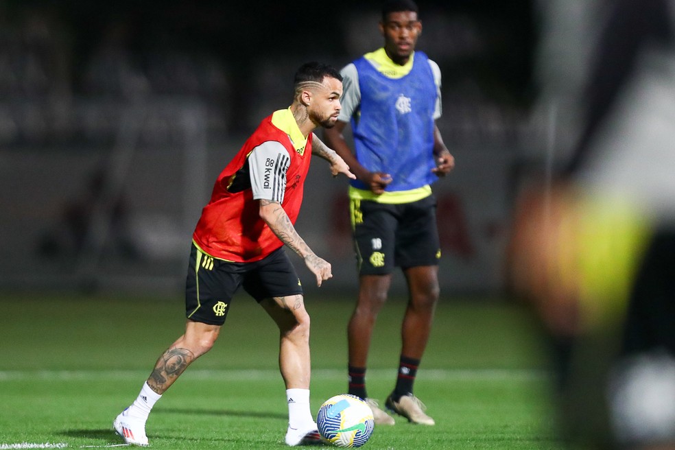 Michael muito provavelmente enfrentará o Bragantino no domingo, pelo Brasileiro — Foto: Gilvan de Souza/Flamengo