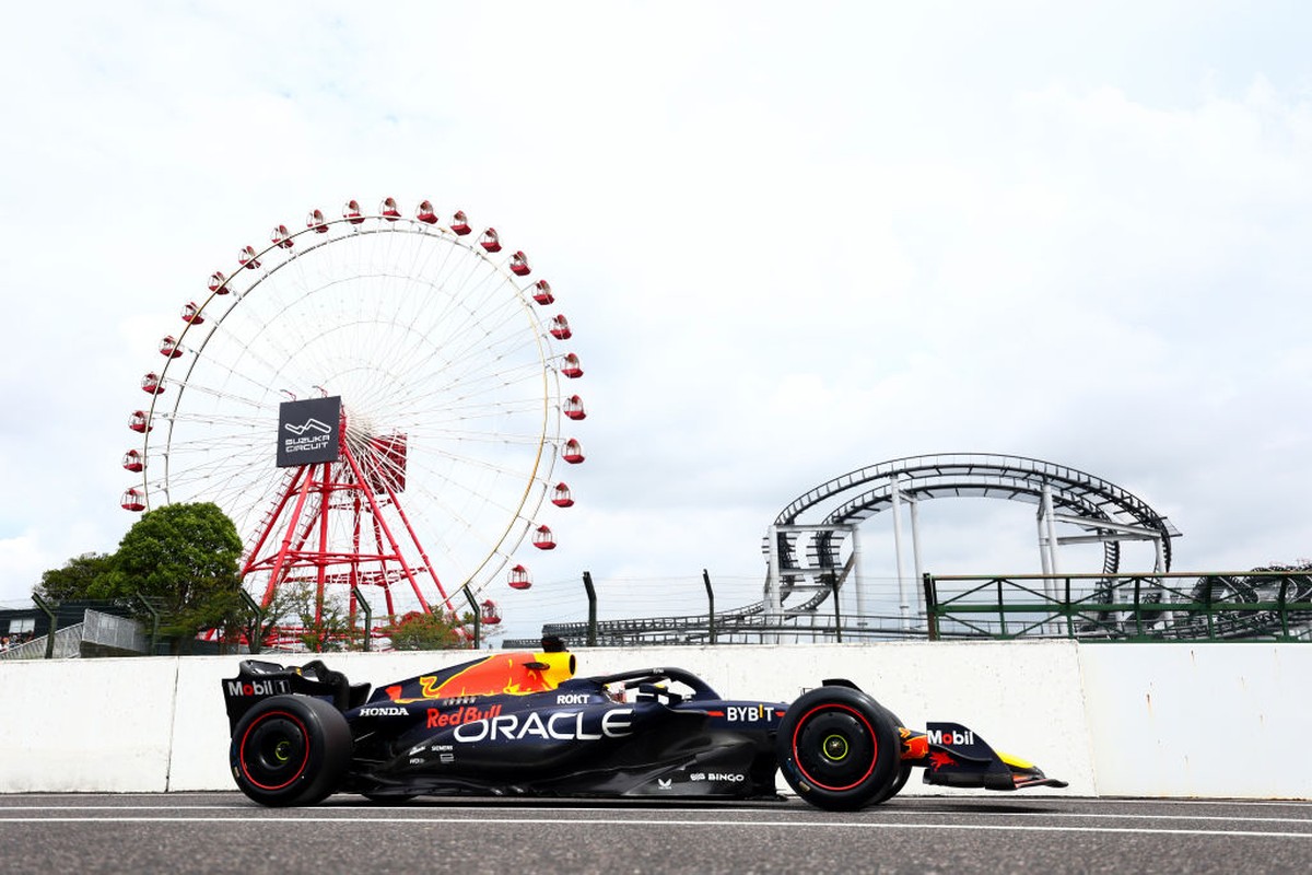 Sob chuva, Mercedes domina treinos livres para o GP do Japão - Racemotor