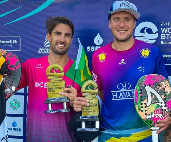 André Baran, número 1 do Brasil no Beach Tennis, é campeão por equipes e  vice individual no Rio