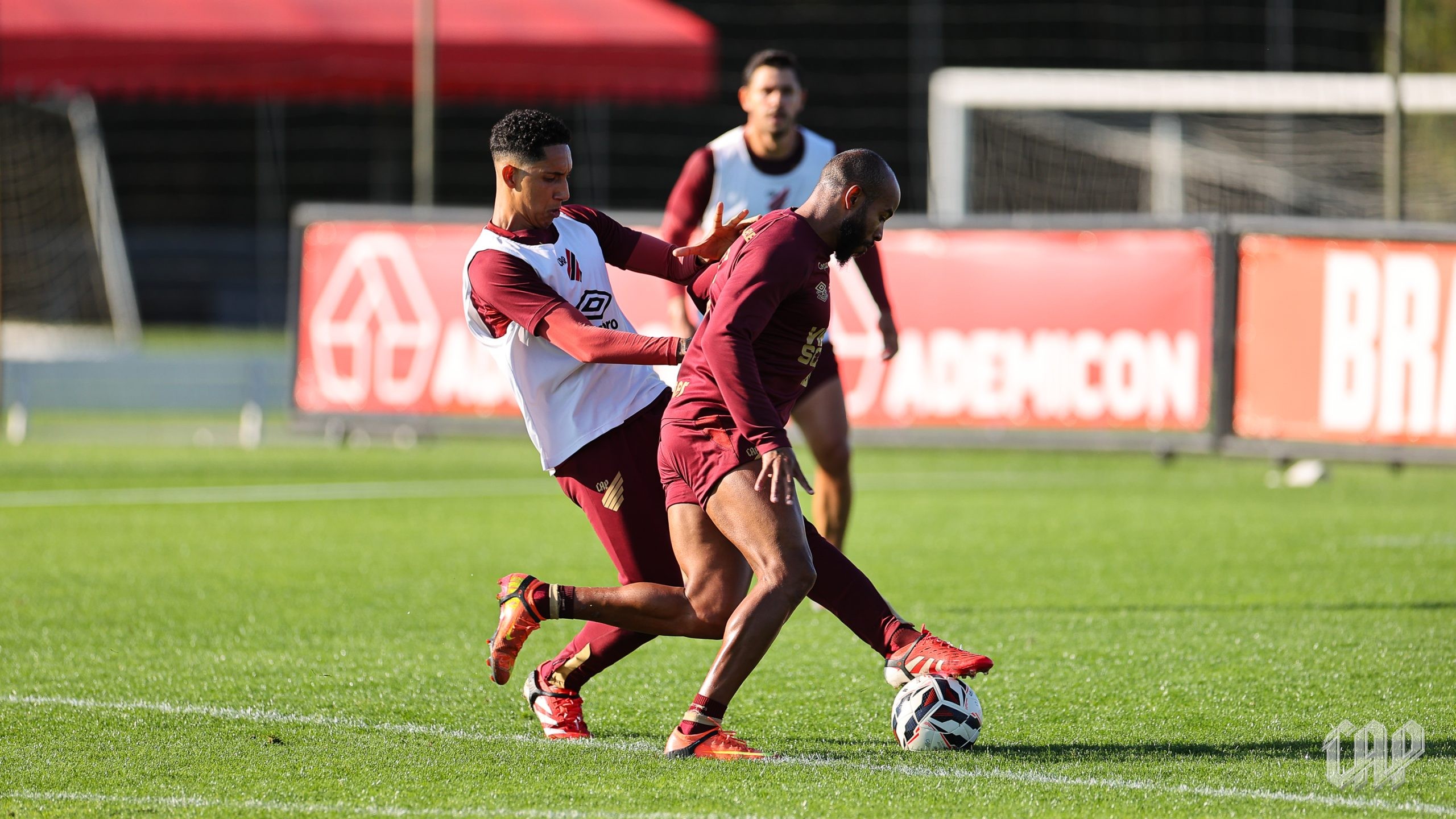 Athletico inicia preparação e avalia opções para o Athletiba