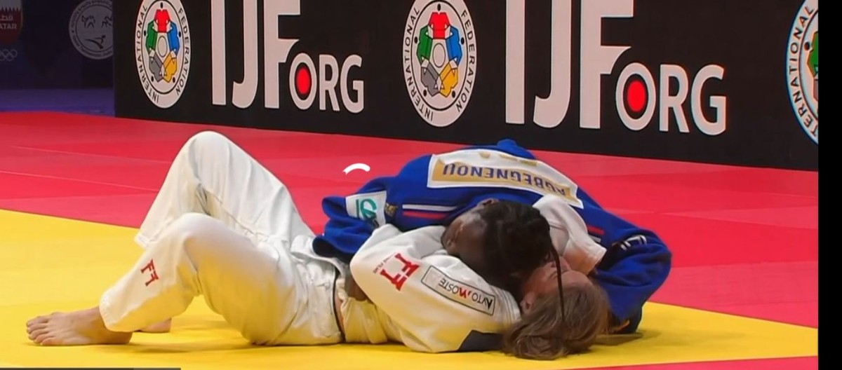 Française onze mois après avoir accouché du sextuple championne du monde de judo |  judo