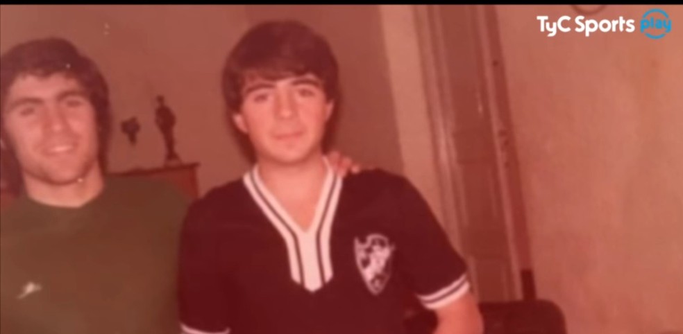 Jorge Sampaoli com a camisa do Vasco — Foto: Reprodução/TyC Sports
