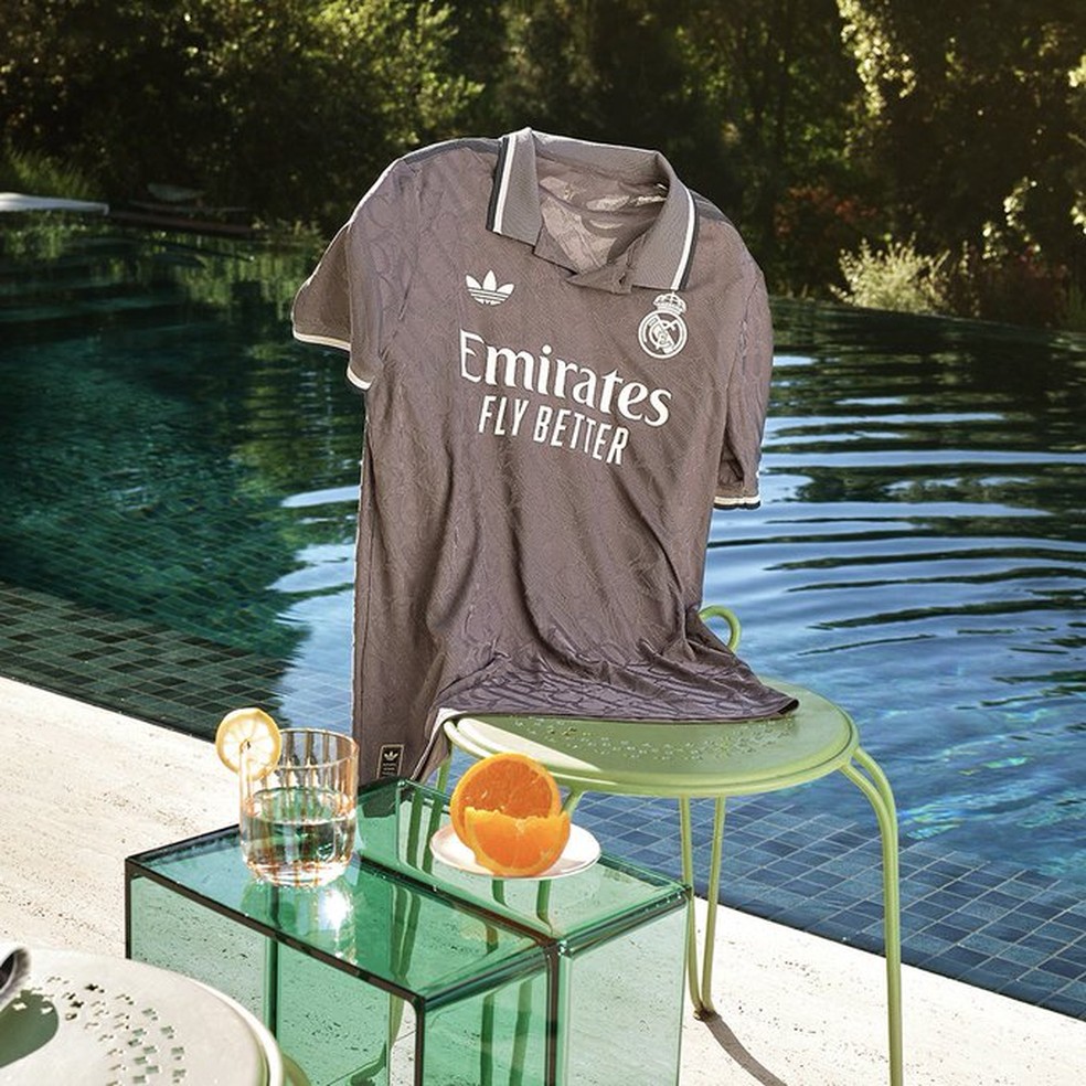 Real Madrid, Bayern, United, Juventus e Arsenal lançam terceiros uniformes  para 2024/25 | futebol internacional | ge