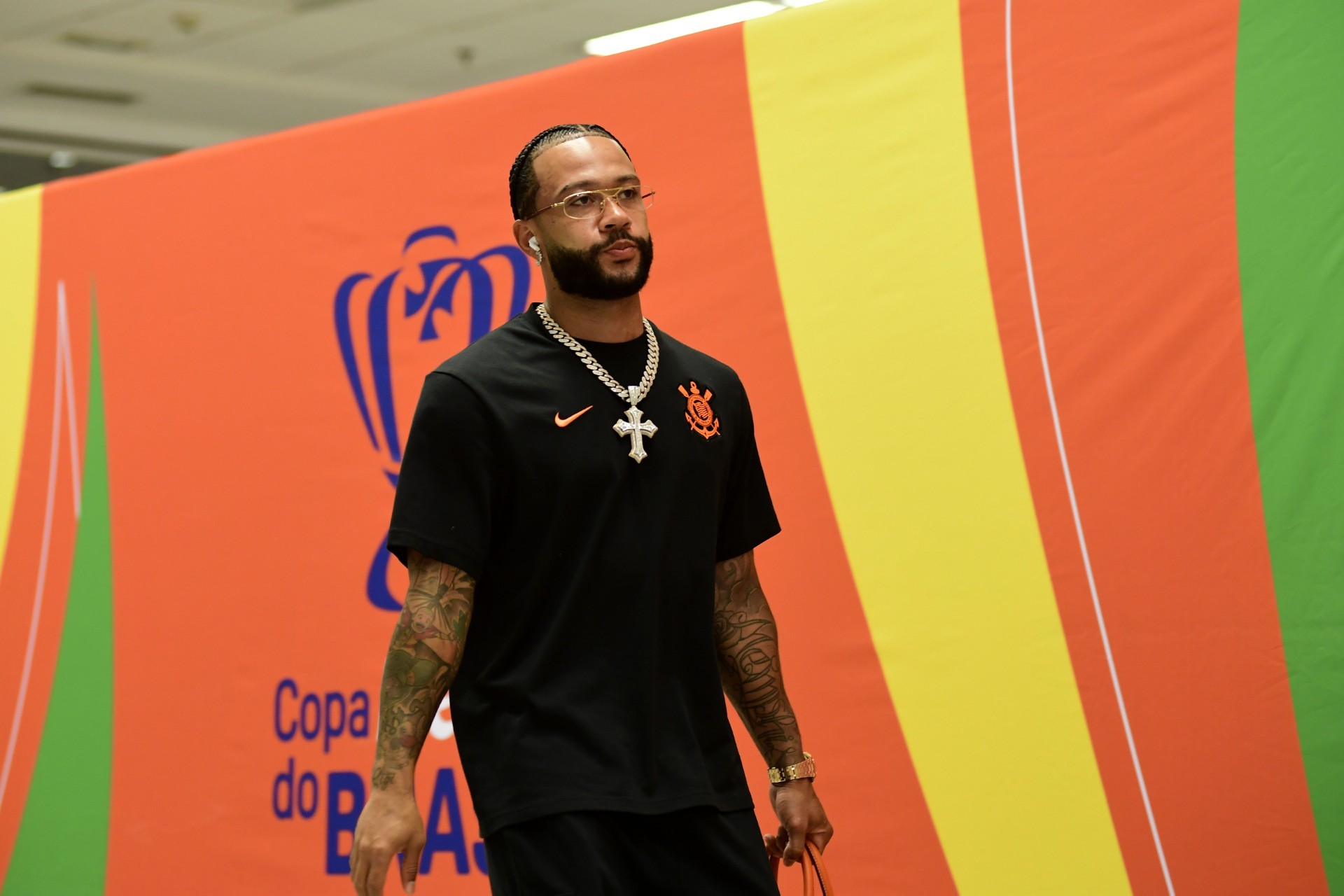 VAI PRA COPA? Memphis é convocado para a Seleção Holandesa