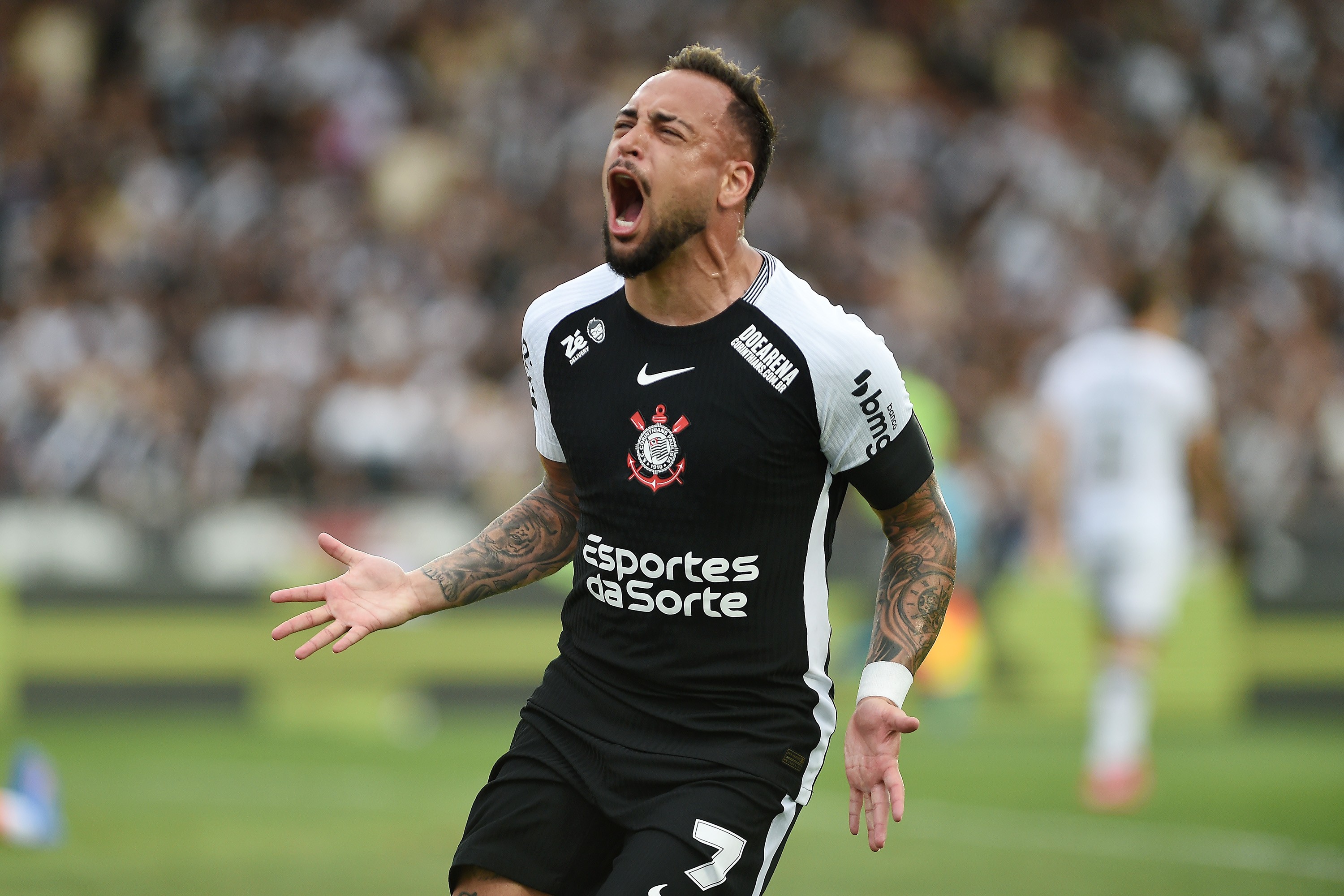 Herói inesperado no Timão? Volante RENASCE com gol decisivo e ganha moral com Dorival!