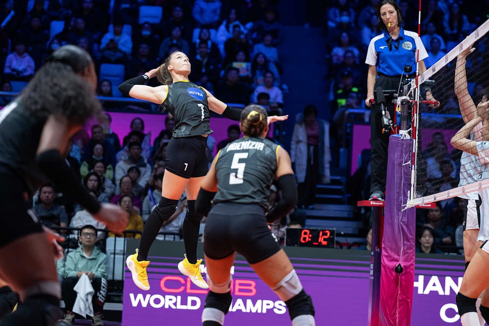Tianjin, Praia Clube, Mundial de Clubes feminino de vôlei — Foto: Volleyball World