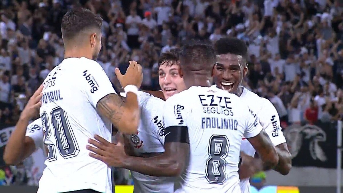 Estreia de Breno Bidon no Corinthians: análise da disputa no meio-campo.
