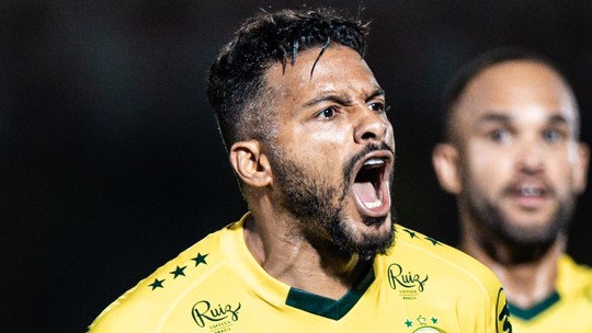 Reinaldo marca o 10° gol em 2025 e atinge ano mais artilheiro da carreira - Foto: (Pedro Zacchi)
