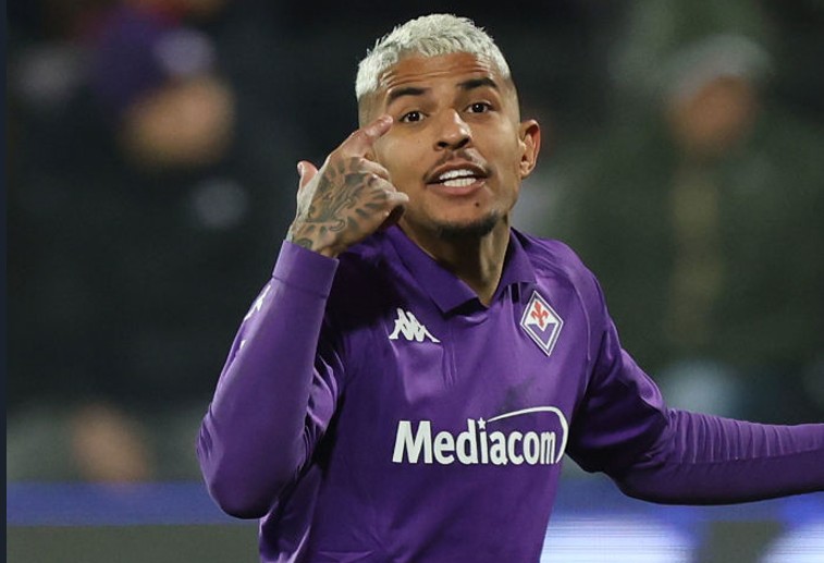 Roma avança para contratar lateral-direito Dodô, da Fiorentina; veja valores