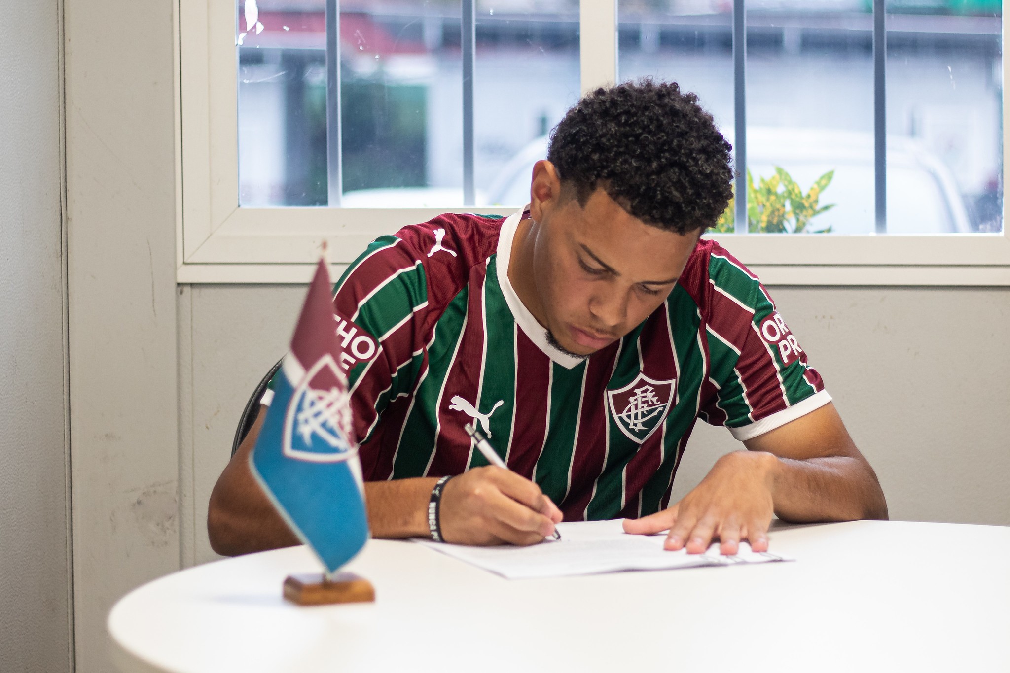 Fluminense renova contrato de Marcos Paulo até 2028 após empréstimo bem-sucedido ao Avaí