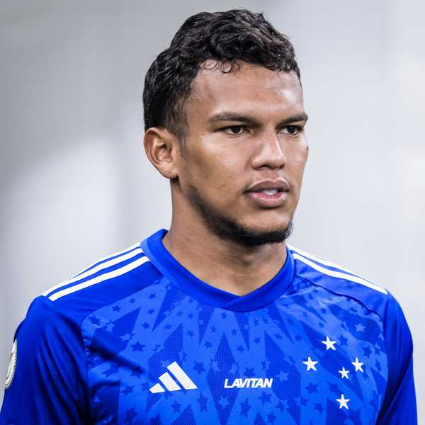 FUTURO DE VERON INCERTO! Cruzeiro enfrenta impasse sobre permanência do atacante em 2025!