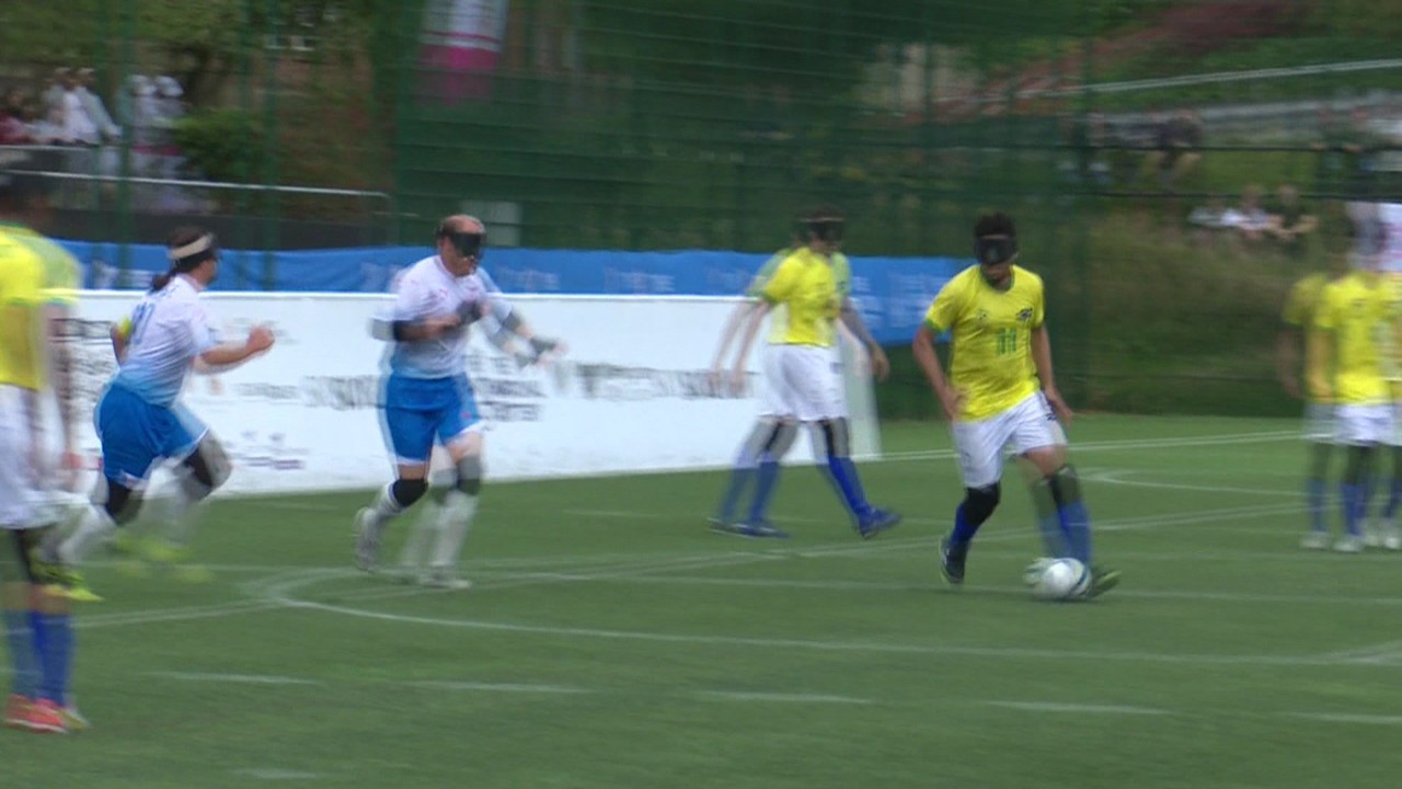 Copa do Mundo de futebol de cegos: gol de Nonato contra a França nas quartas de final