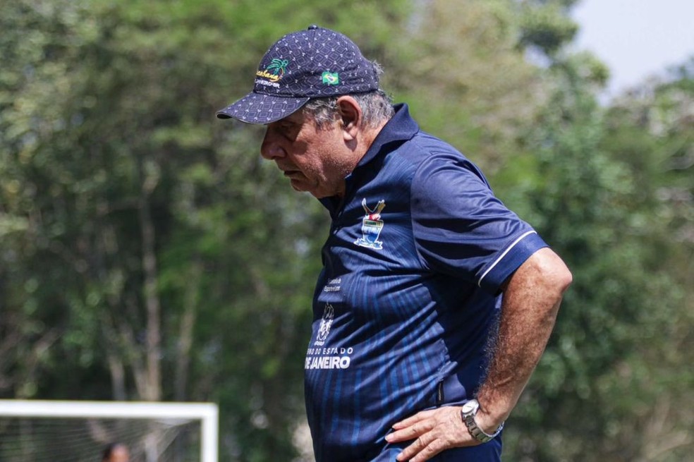 Técnico Raffaele Graniti, do Araruama