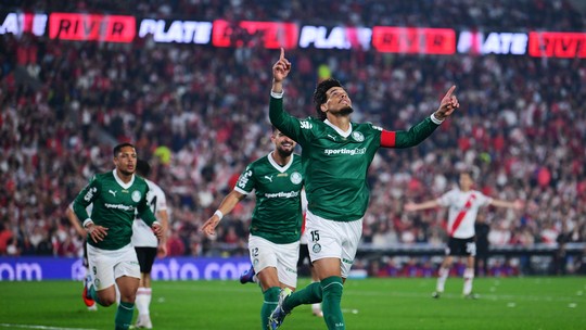 PALMEIRAS FICA PERTO DE NOITE PERFEITA EM GRANDE VITÓRIA; ANÁLISE - Verdão conseguiu bater o River Plate na Argentina e, apesar do gosto amargo pelo gol sofrido no fim, tem muito mais a comemorar pela exibição dominante na primeira etapa