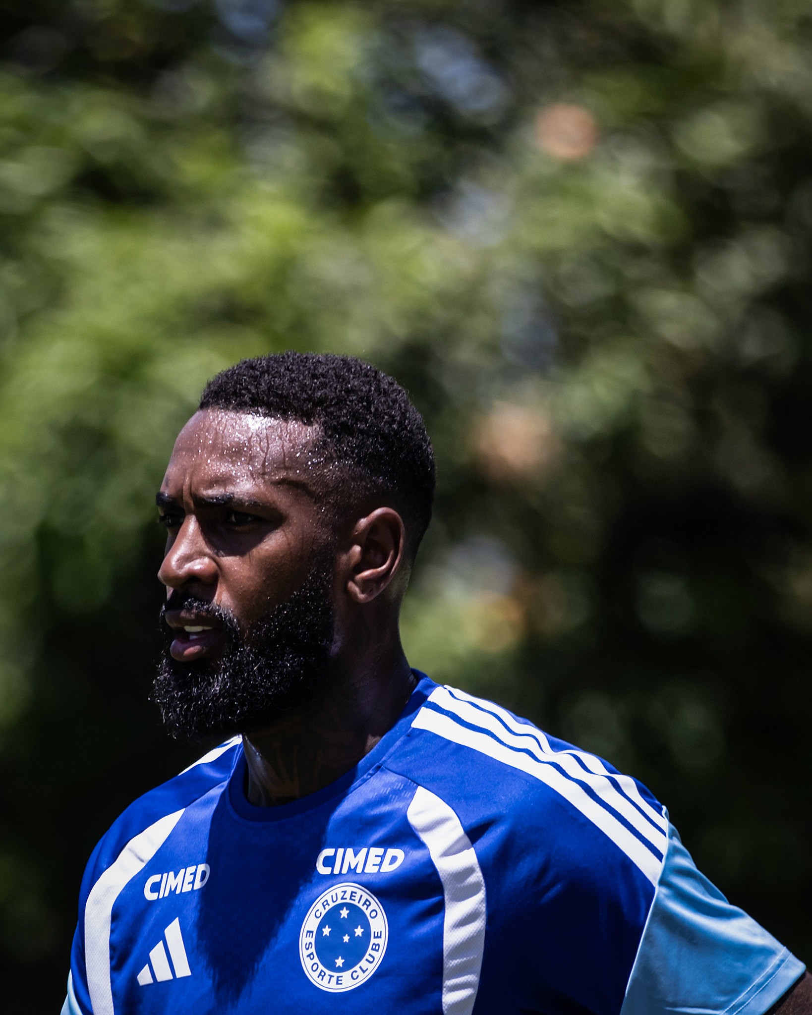 Regularização permite estreia de Gerson pelo Cruzeiro diante do Democrata