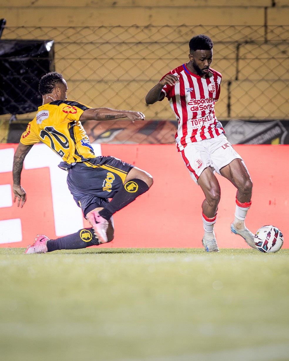 NOVORIZONTINO X NÁUTICO - imagem da partida