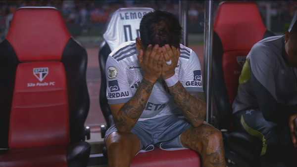 São Paulo x Atlético-MG: Zaracho sofre nova lesão e deixa o campo chorando; veja vídeo
