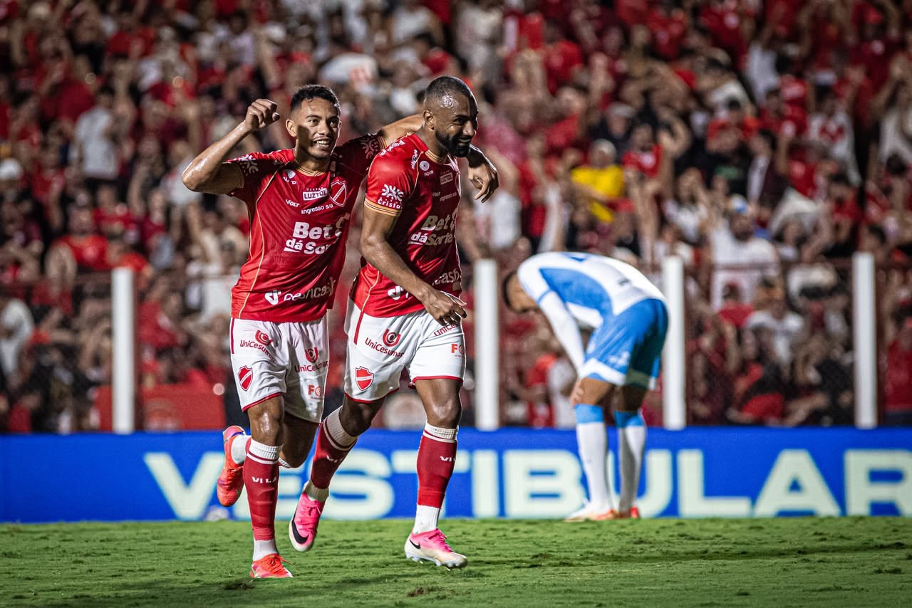 Chances Série B: líder, Vila Nova tem 54% de possibilidades de acesso direto