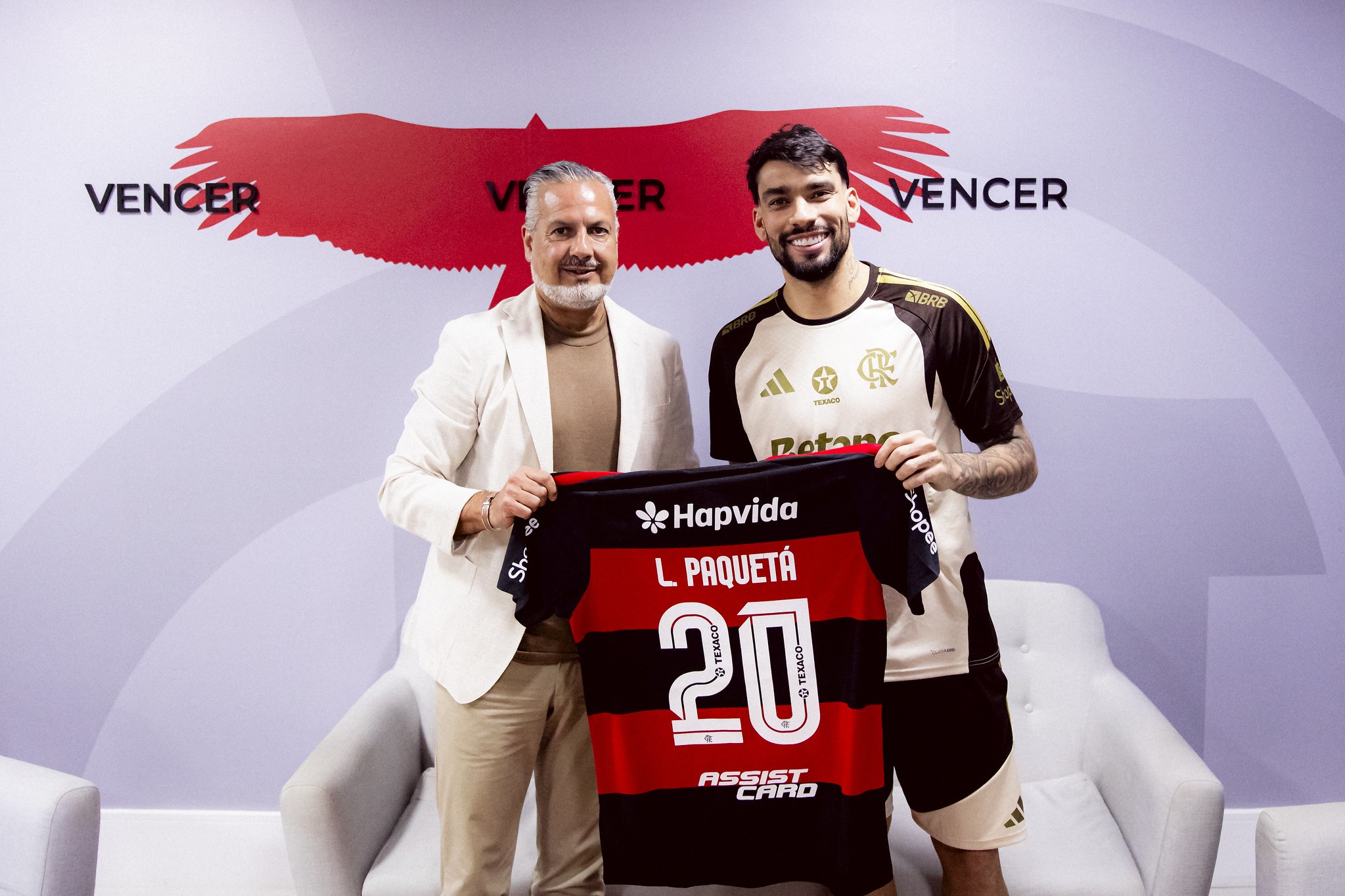 Flamengo Anuncia Novas Estratégias: José Boto Descarta Investimentos Elevados na Janela de Transferências Após Paquetá