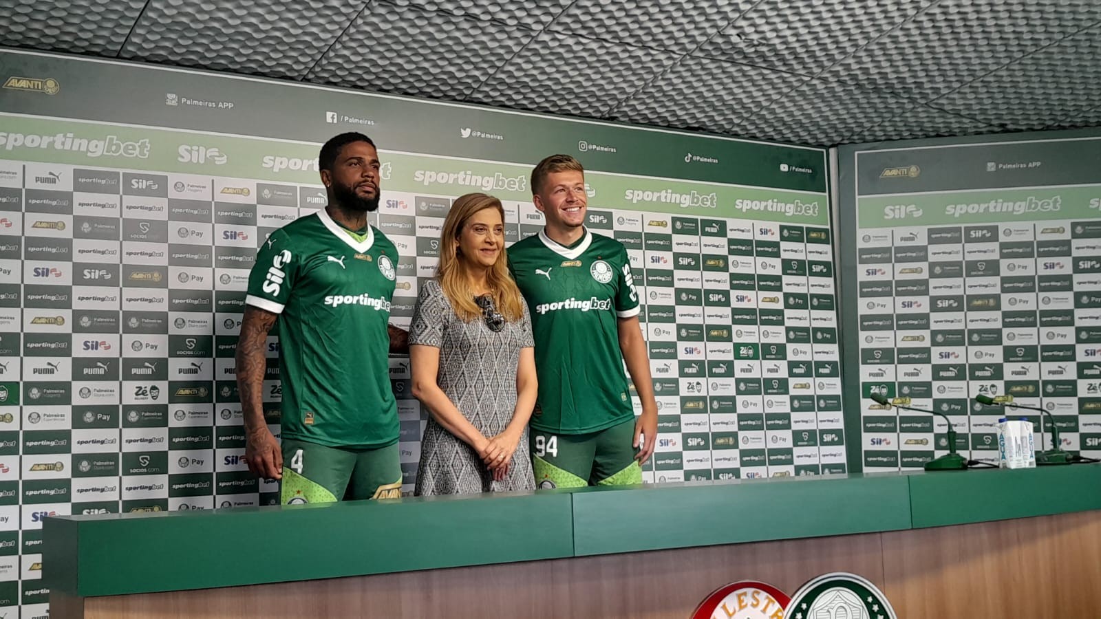 ANUNCIADOS! Reforços do Palmeiras para 2025 são apresentados em coletiva