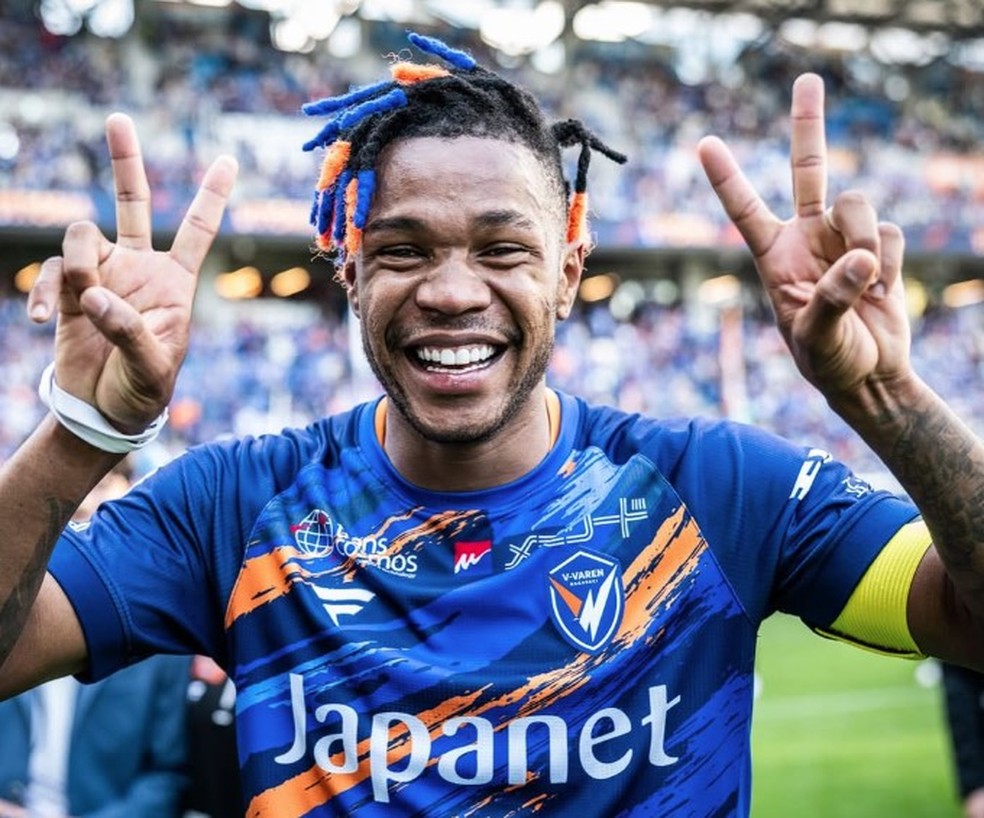 Ex-Corinthians brilha no Japão com hat-trick; veja os gols | Ge