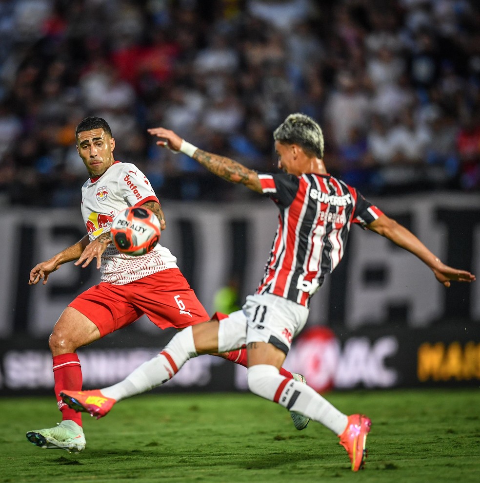 Atuações: com um a menos, Bragantino controla a partida e volta a vencer no Paulistão | bragantino | ge