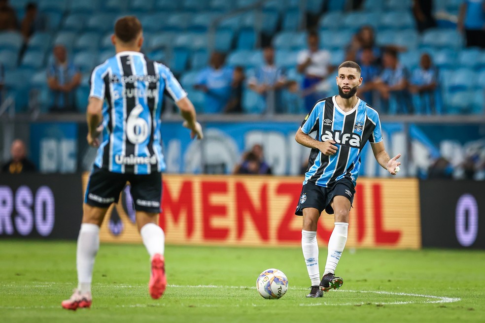 Wagner Leonardo em estreia pelo Grêmio — Foto: Lucas Uebel/Grêmio FBPA