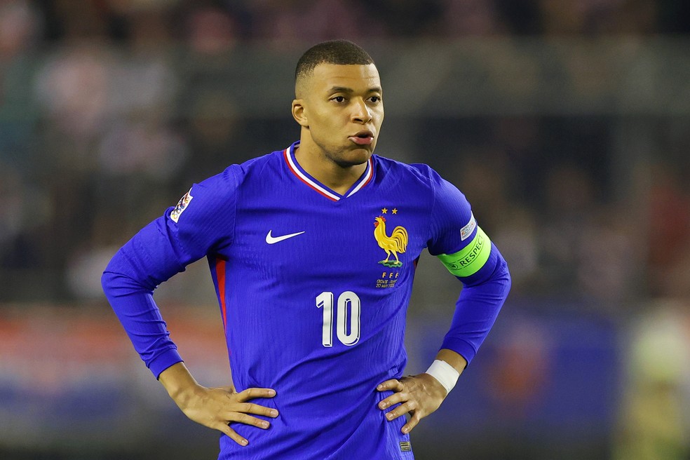 Mbappé voltou à seleção da França na derrota para a Croácia, pela Liga das Nações — Foto: Getty Images