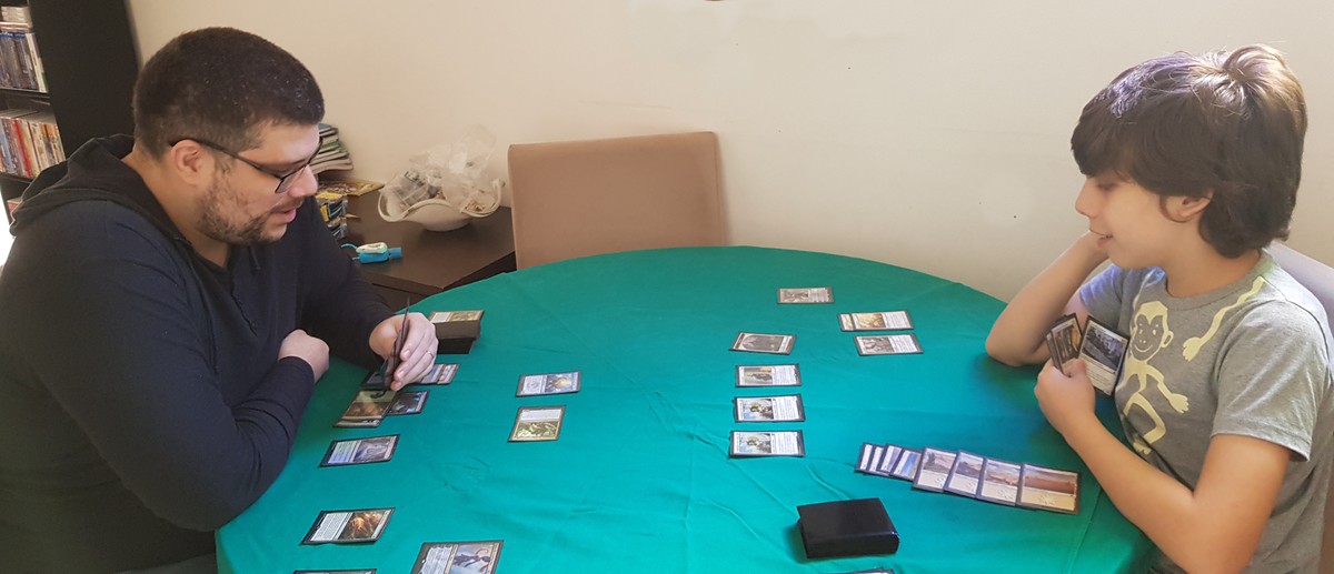 Clássico jogo de cartas 'Magic: The Gathering' ganhará versão on-line e  para PC - Jornal O Globo