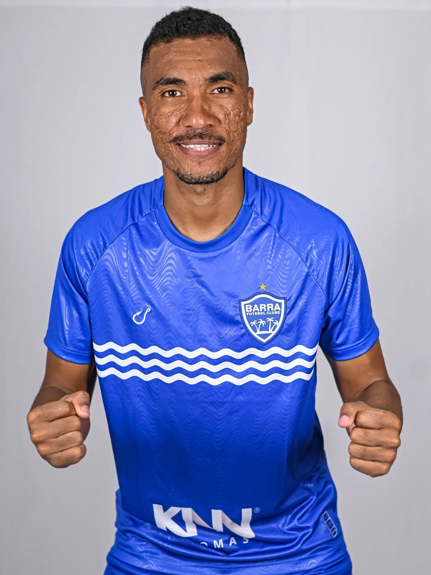Ex-Barra-SC, Vavá França é anunciado como reforço para o elenco do Confiança
