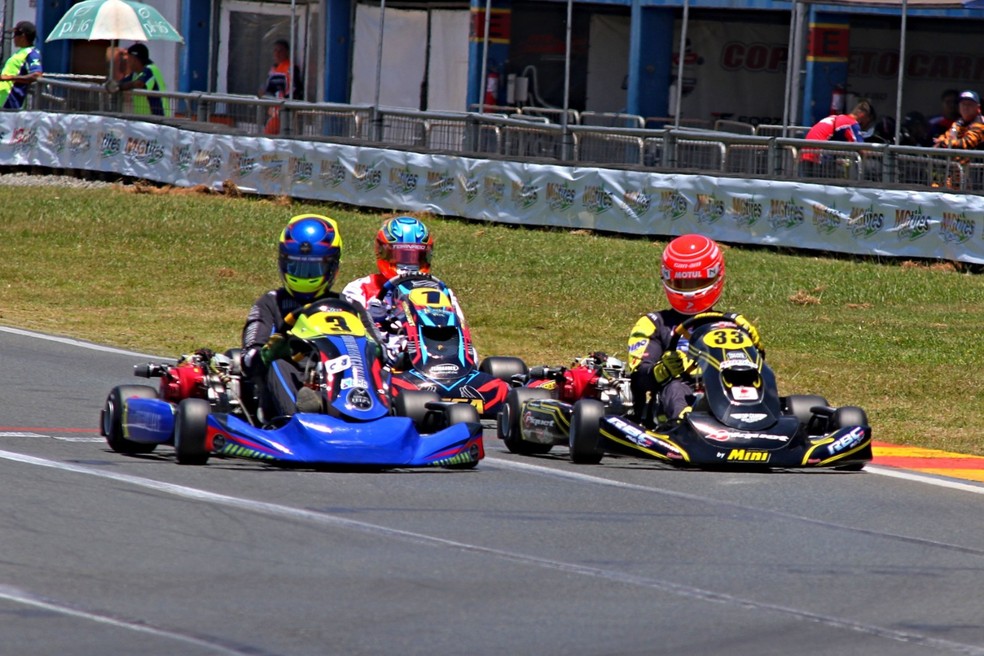 Eduard Freitag com o kart número três — Foto: Planet Kart