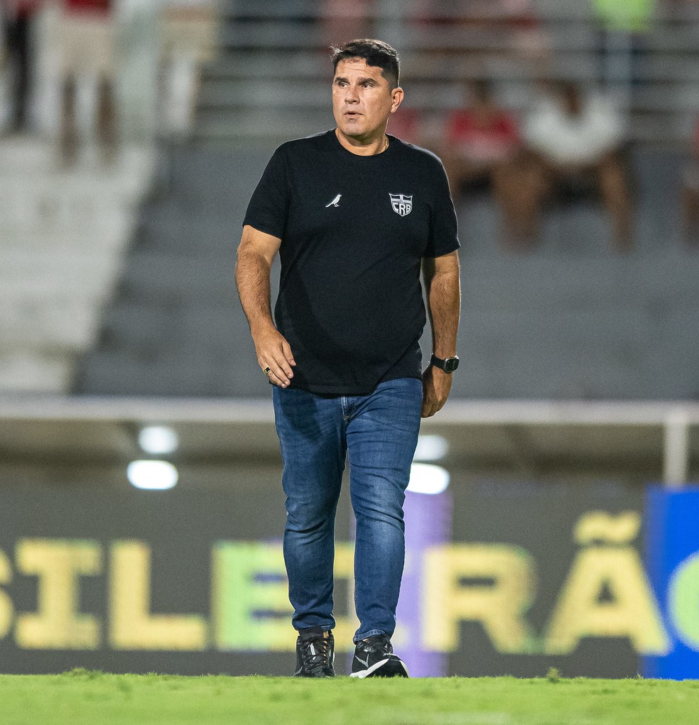 Eduardo Barroca chega a nove jogos sem vitória no CRB — Foto: Francisco Cedrim/ASCOM CRB