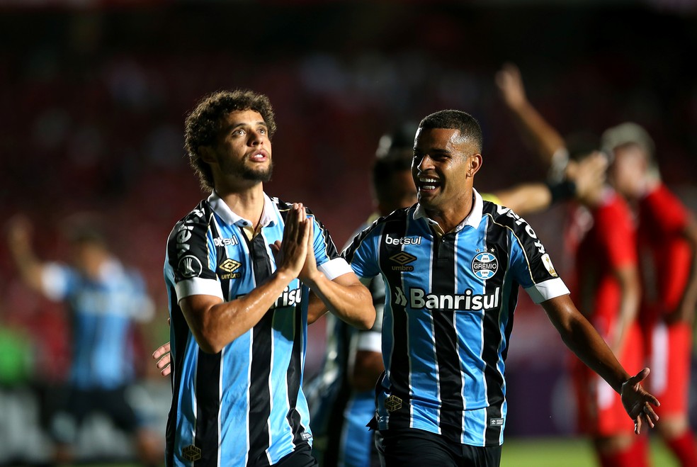 Victor Ferraz comemora gol na vitória do Grêmio sobre o América de Cali, na estreia da Libertadores 2020