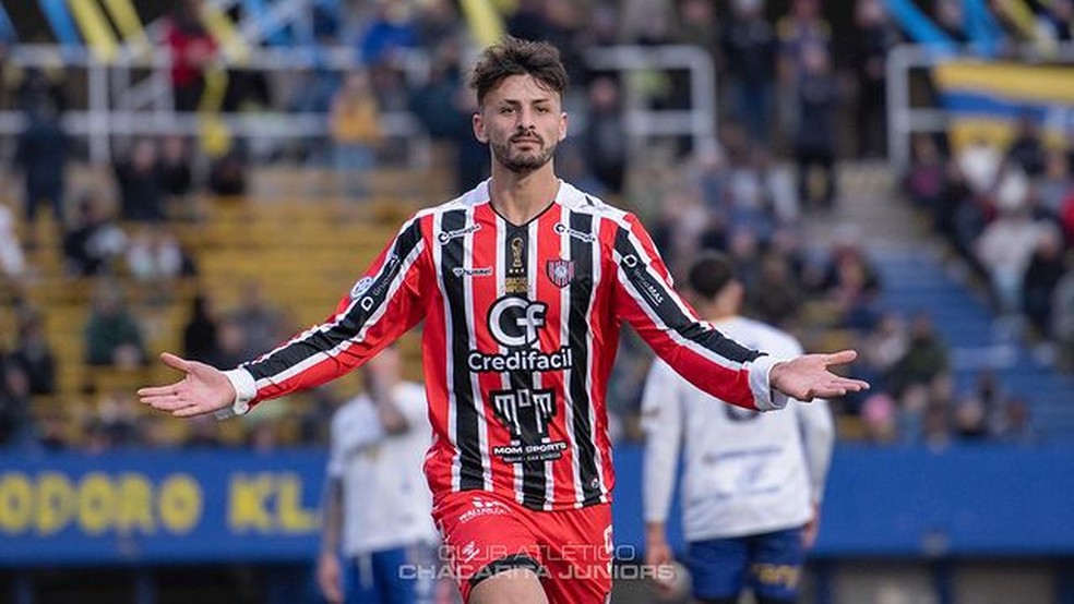 Luciano Giménez, atacante do Chacarita Juniors — Foto: Divulgação/Chacarita