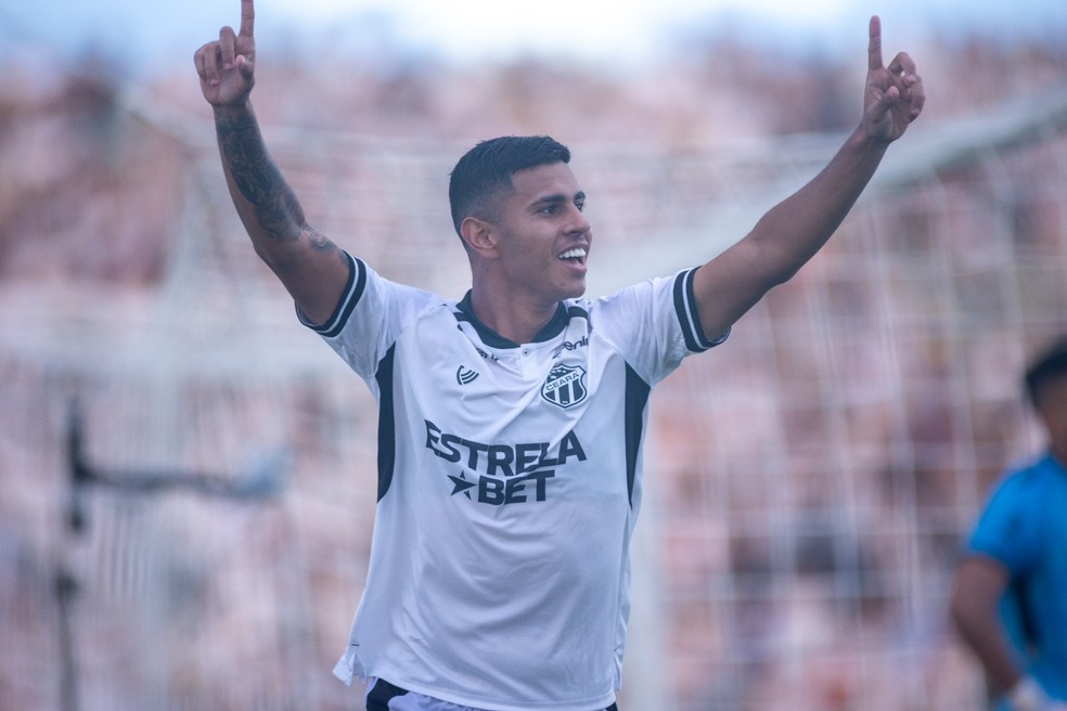 David Ricardo, jovem zagueiro do Cear&aacute;, tamb&eacute;m est&aacute; na mira do Vasco &mdash; Foto: Felipe Santos/CearaSC