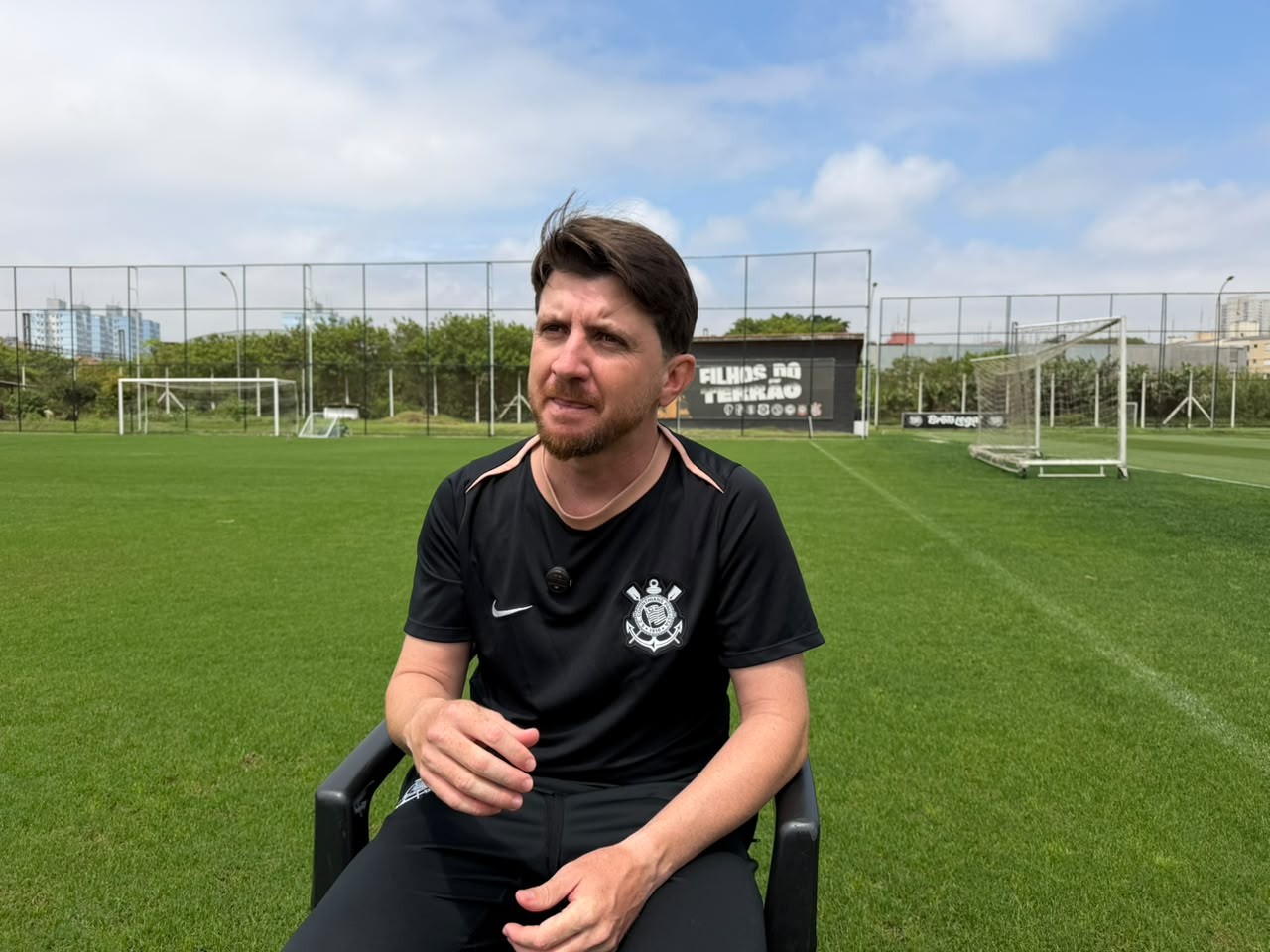 Técnico do sub-20 vai dirigir o Corinthians no Dérbi; diretoria conversa com Carille e Vojvoda