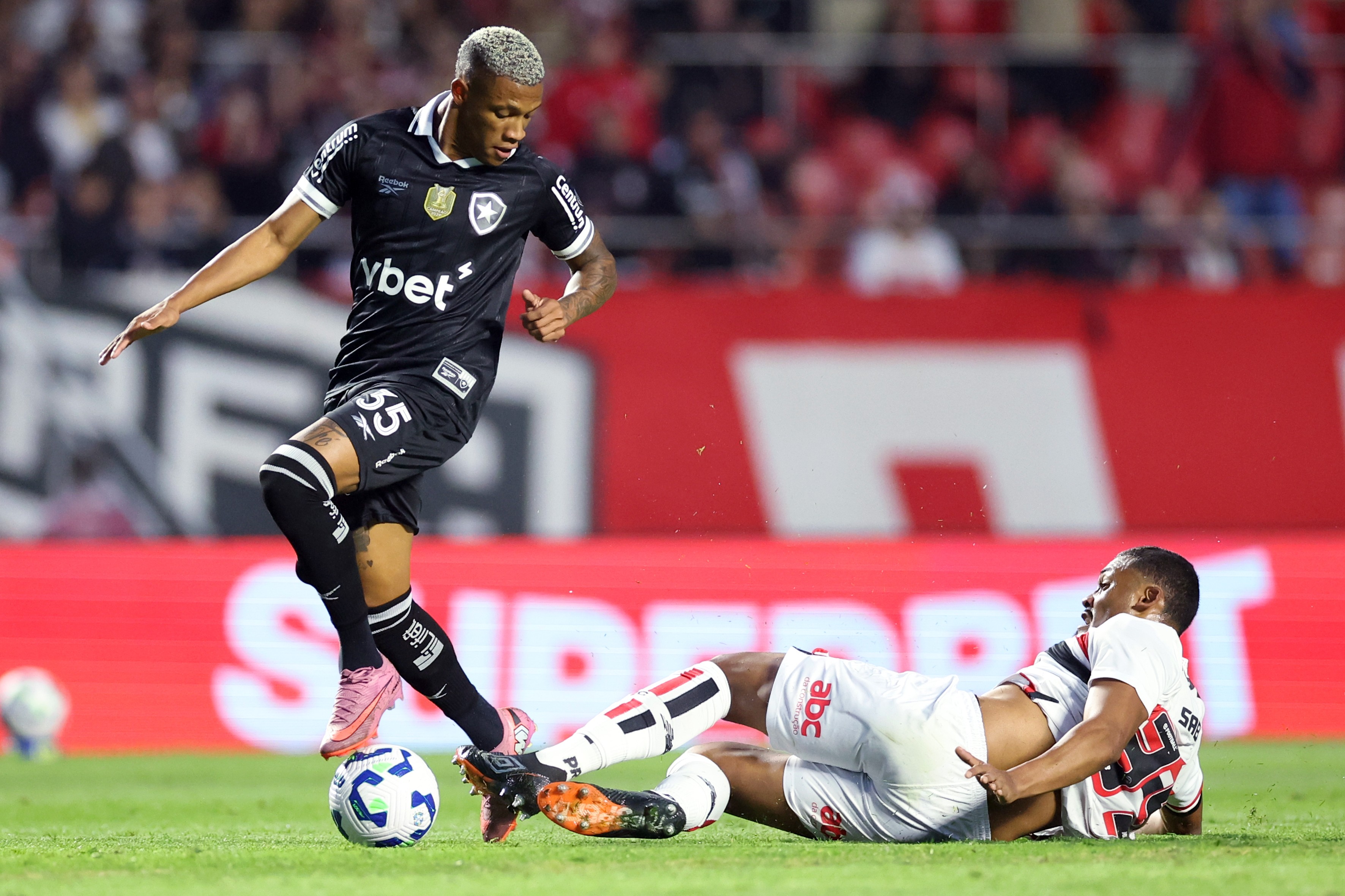 Análise: Botafogo oscila com mexidas de Davide e amplia frustrações em derrota para o São Paulo