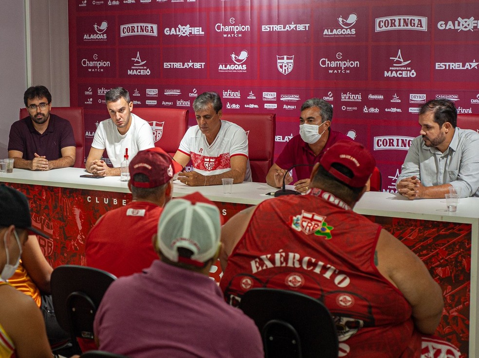 CRB entra em campo hoje com cobrança da sua torcida para vencer; chega de  empates em casa!