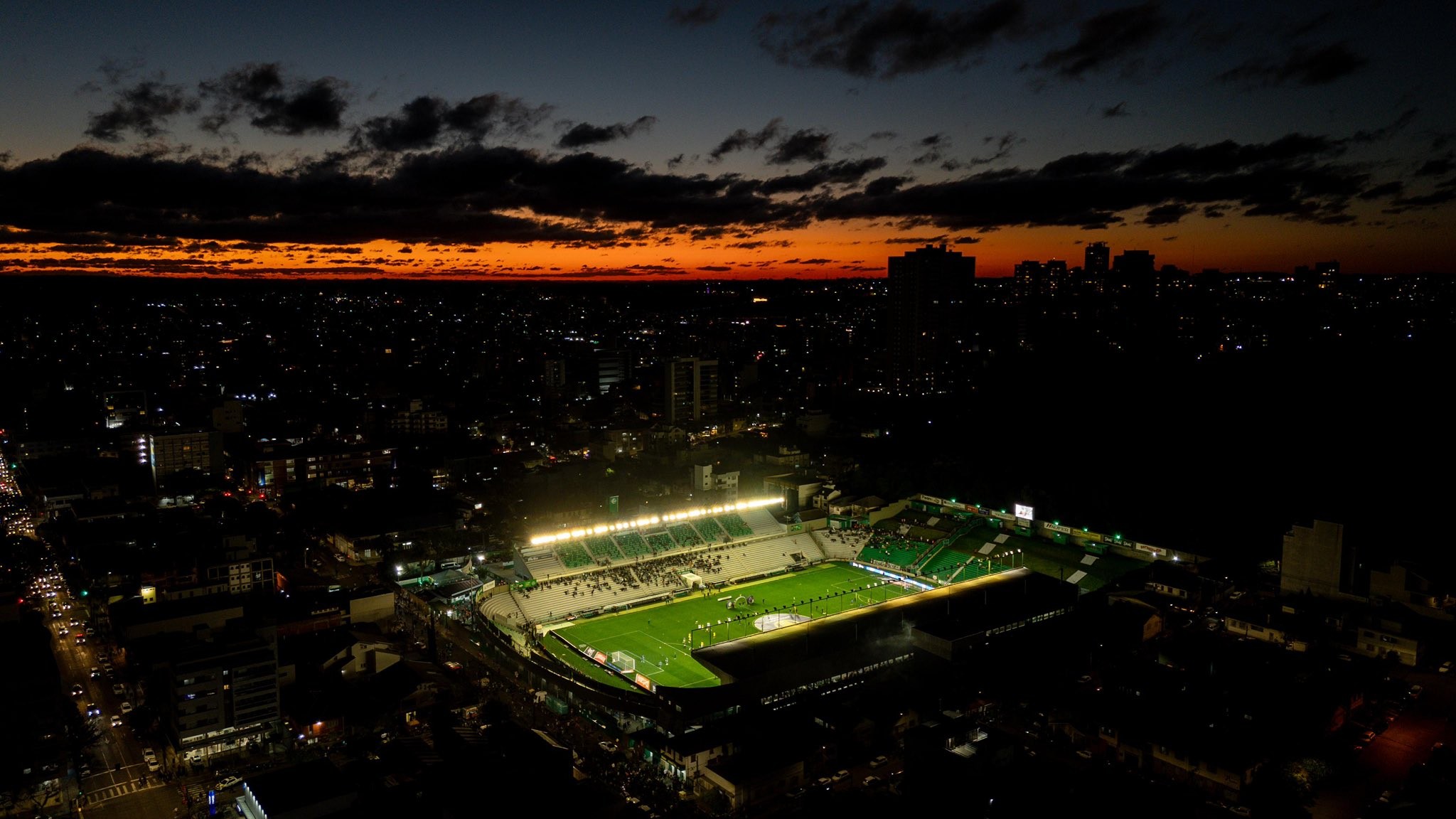 Bruno Quadros destaca dificuldade de jogar em Caxias do Sul após vitória do Flamengo