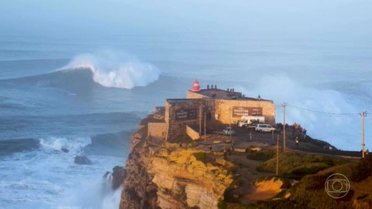 Tecnologia ajuda surfistas na busca por ondulações históricasdono da f12 betNazaré - Programa: Bom Dia Brasil 